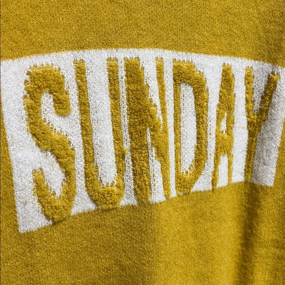 Sunday Sweater - Picture 2 of 4